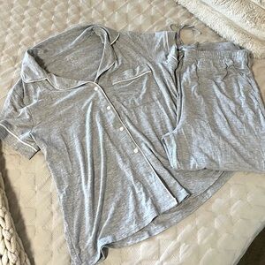 Auden Women's Cloud Knit Light Gray Pajama Set Medium